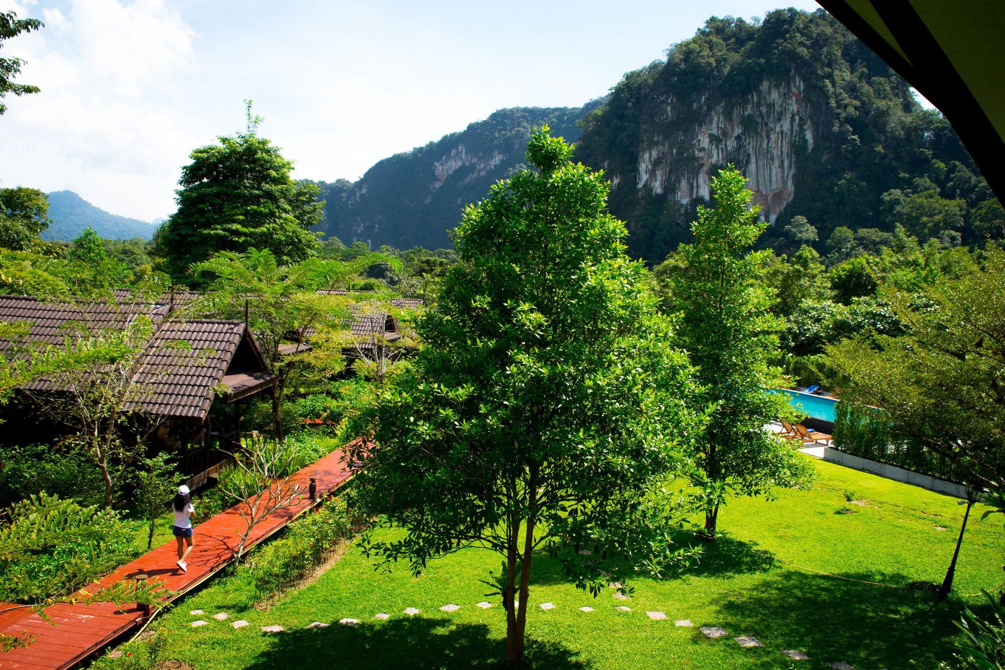 Montania Lifestyle Hotel Phanom Bagian luar foto