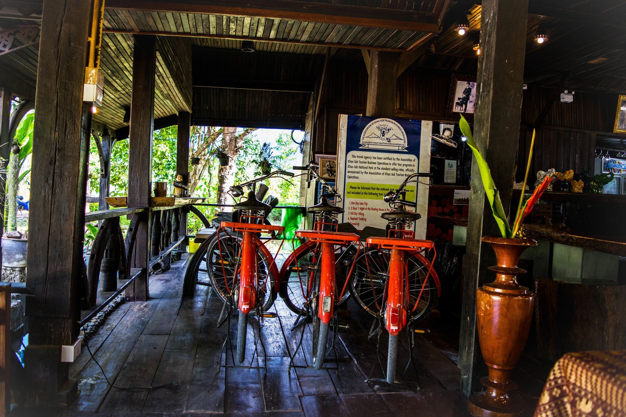 Montania Lifestyle Hotel Phanom Bagian luar foto