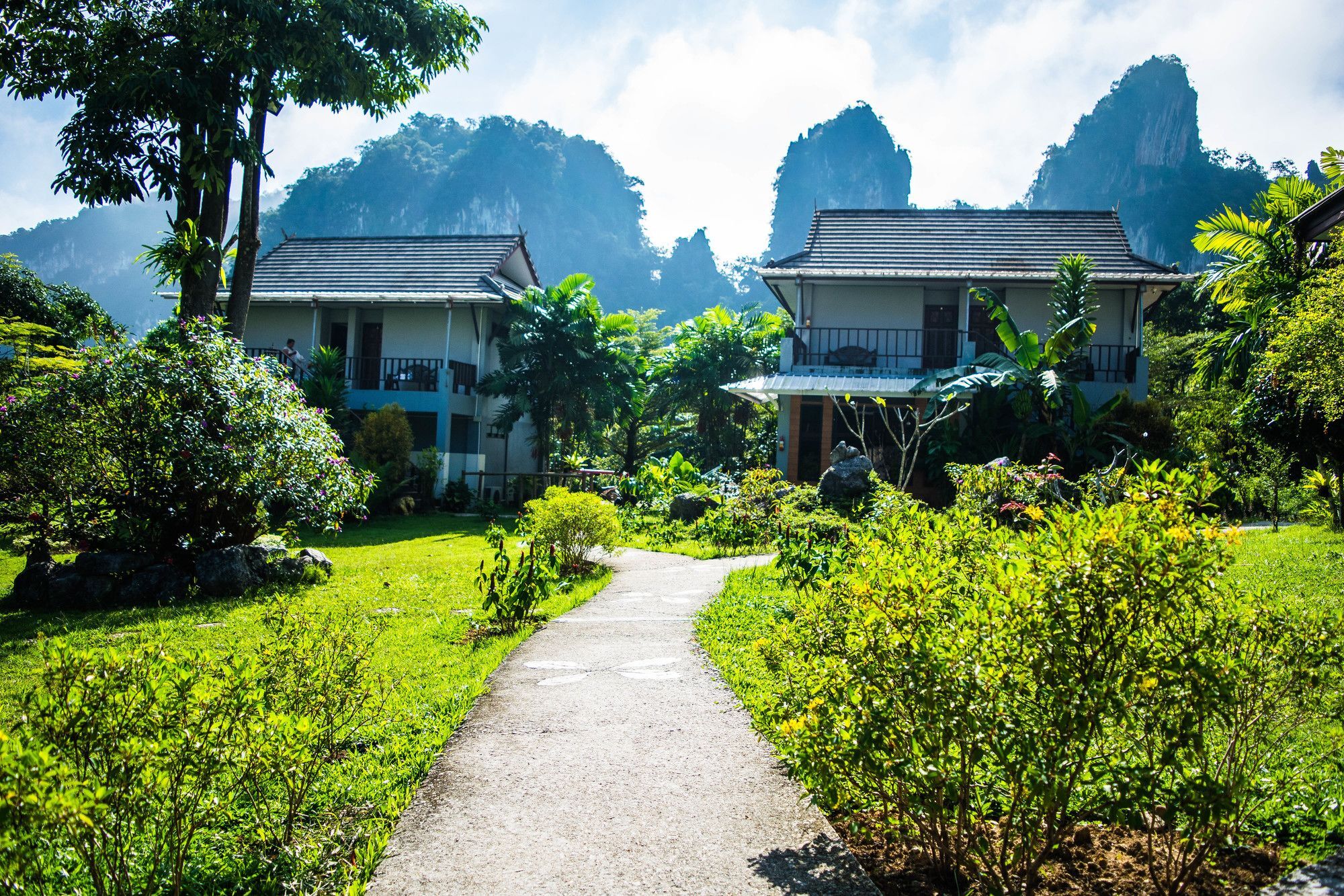 Montania Lifestyle Hotel Phanom Bagian luar foto