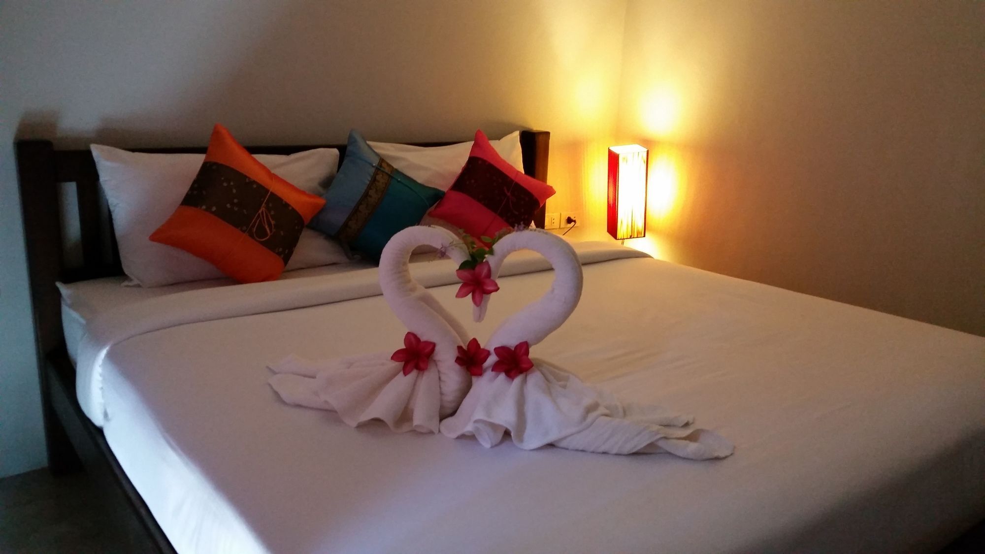 Montania Lifestyle Hotel Phanom Bagian luar foto